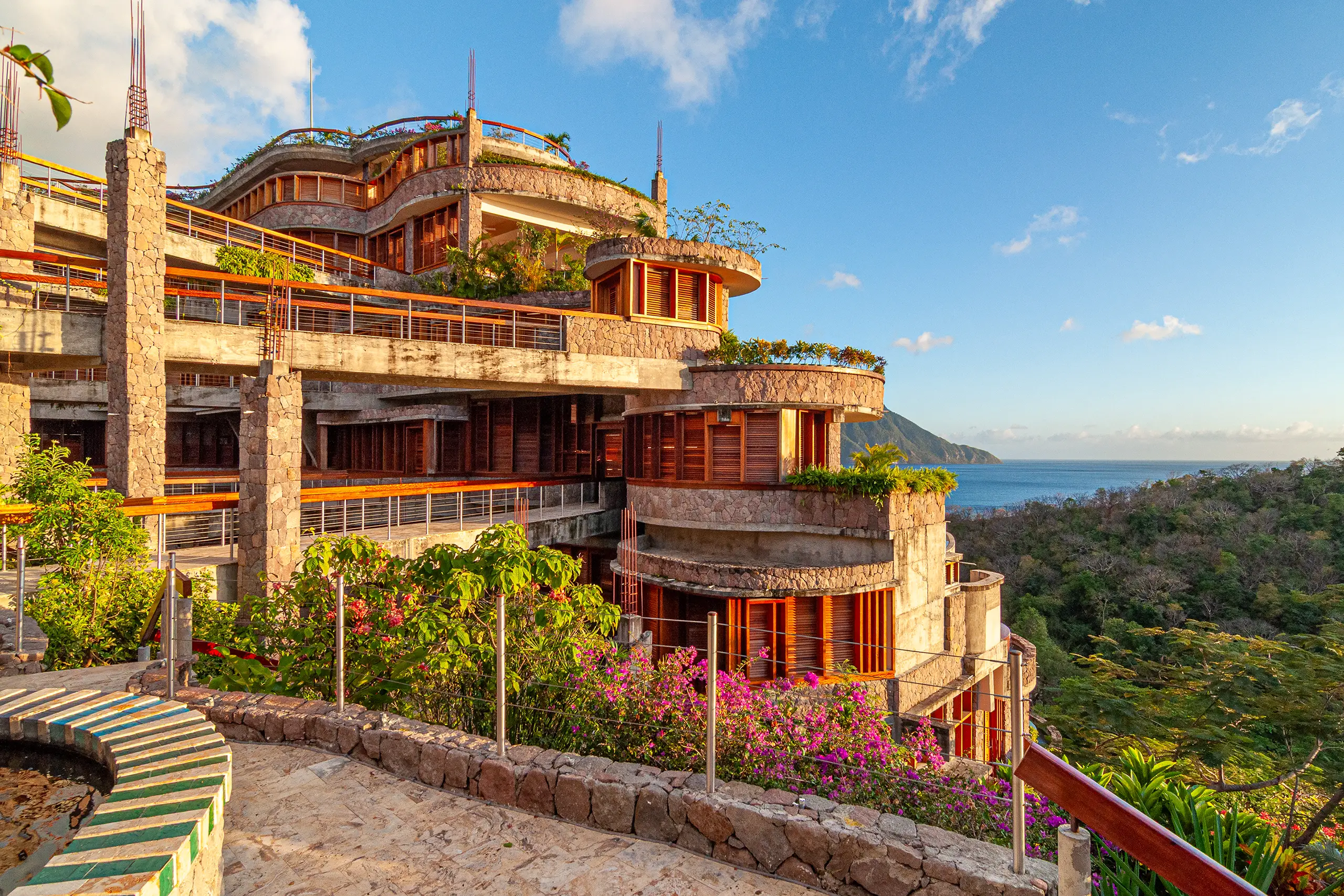 Entrance to award-winning eco-resort Jade Mountain, St. Lucia. Eastern Caribbean.