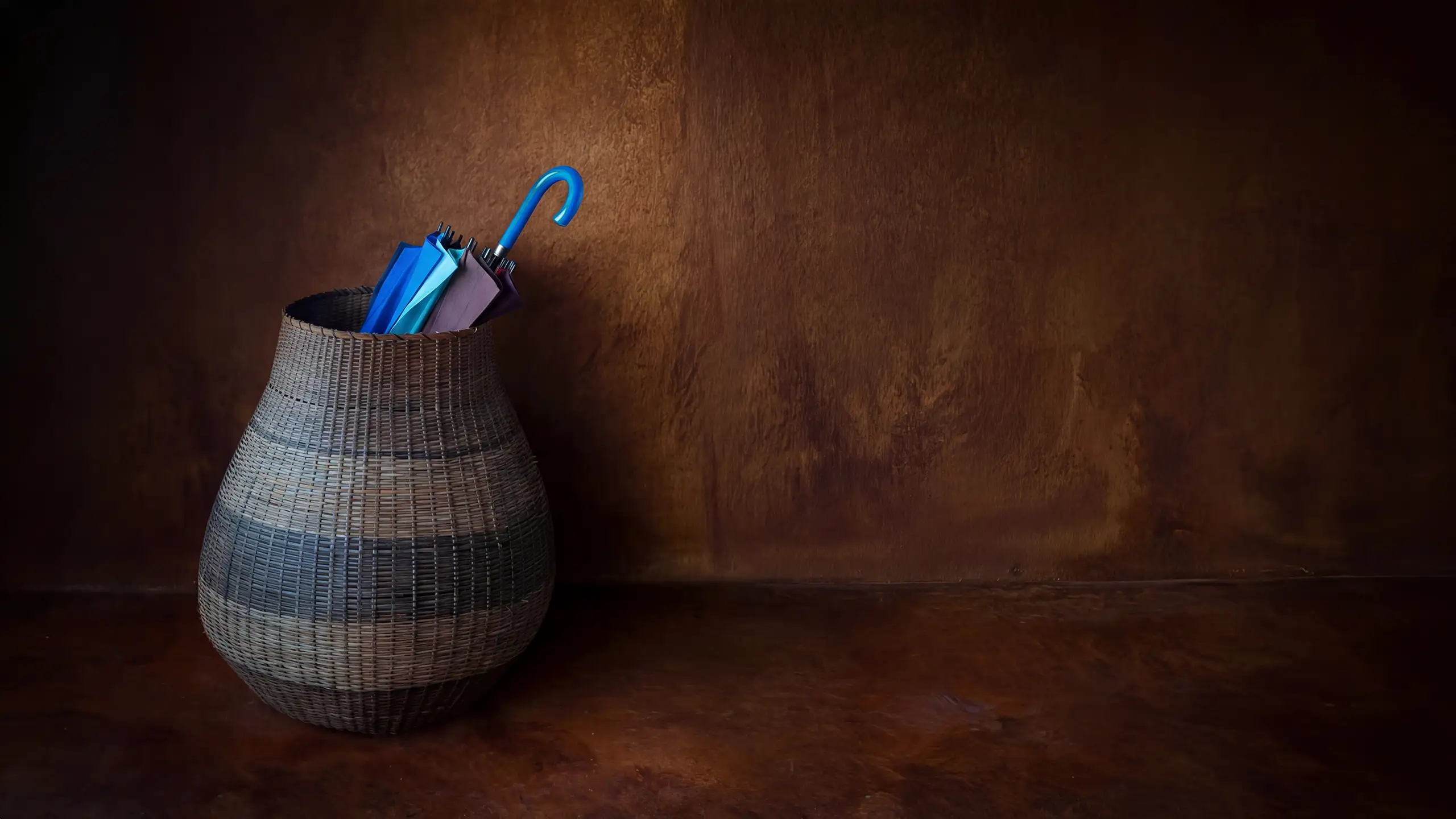 GUEST UMBRELLA BASKET ON ECO RESORT CORRIDOR, EASTERN CARIBBEAN